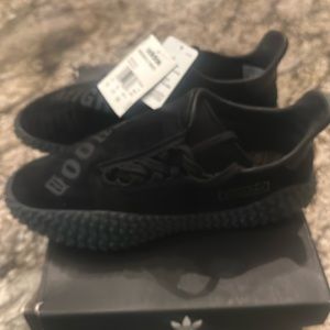 Adidas Kamandas - Men’s Size 9.5